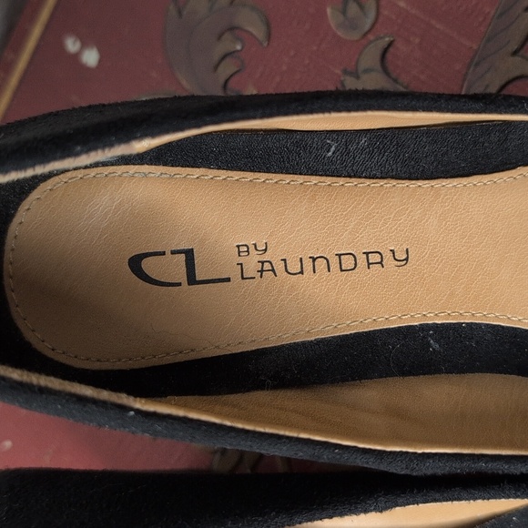 Chinese Laundry black suede wedge heel - Picture 3 of 6